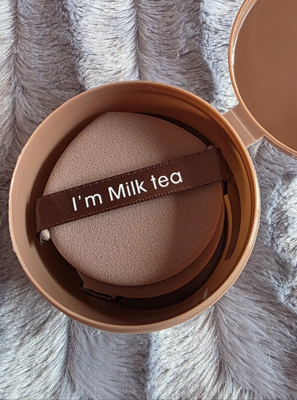 7 Piece I'm Milk Tea Powder Puff Cushion Compact With Storage Container